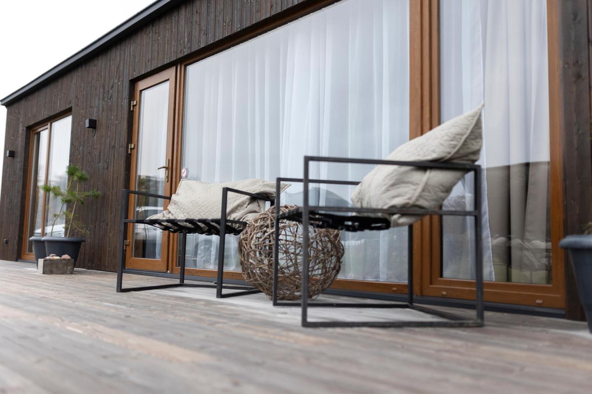 Viesuli Village Villas Saraiķi Eksteriør bilde